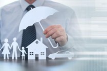 投保时如何防范保险陷阱？