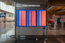 强烈冬季风暴冲击未消 美国多地航班持续大规模取消