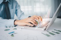 巴菲特最新持仓：抛售苹果，首次建仓谷歌！高瓴看好中国资产，中概股市值占比超90%，加仓拼多多、阿里巴巴