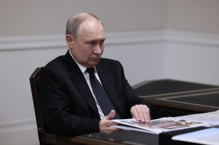 普京：俄罗斯被骗了！乌军：摧毁俄军“铠甲”防空导弹系统，三架直升机！乌议会称正在起草选举相关法案