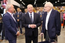 六十年回报超五万倍，沃伦·巴菲特留下无人企及的传奇