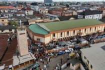 特朗普威胁对尼日利亚采取军事行动，称为保护基督徒