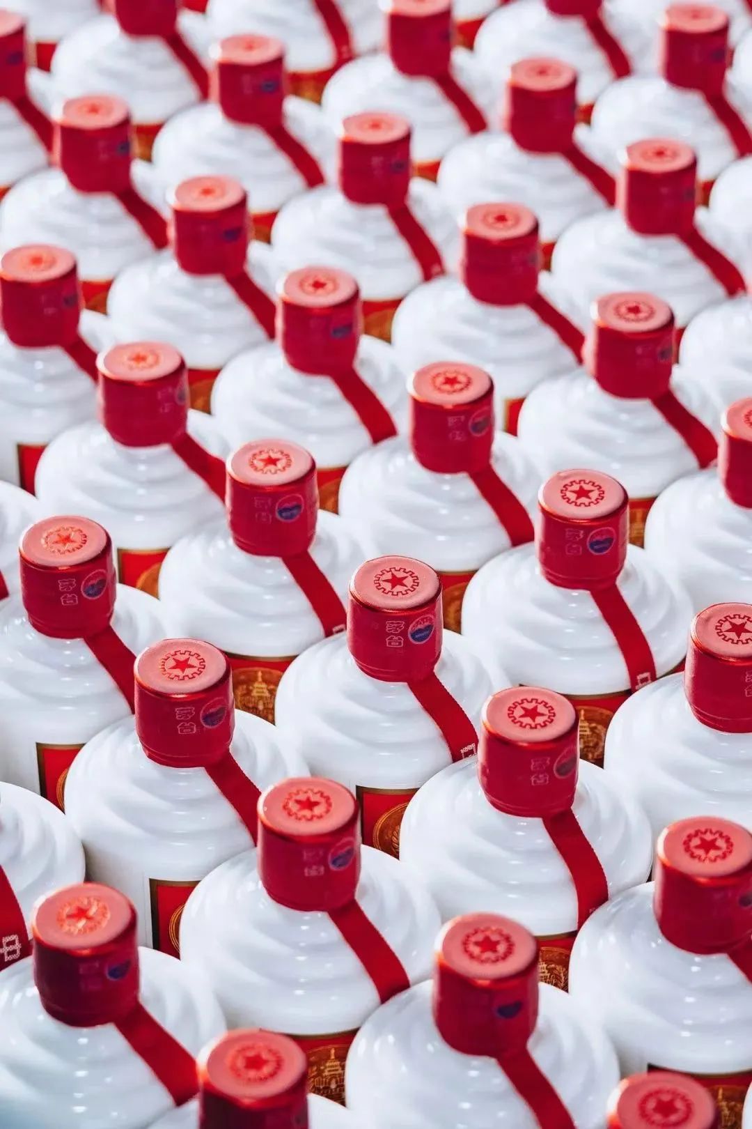 贵州茅台年报:净利同比增15.38%,系列酒营收站稳200亿  第3张 贵州茅台年报:净利同比增15.38%,系列酒营收站稳200亿  第3张