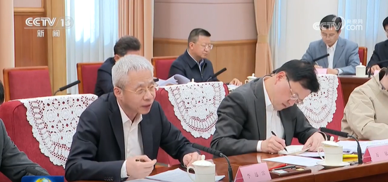 李强总理主持召开经济形势专家和企业家座谈会,参会发言的都有谁?  第2张 李强总理主持召开经济形势专家和企业家座谈会,参会发言的都有谁?  第2张