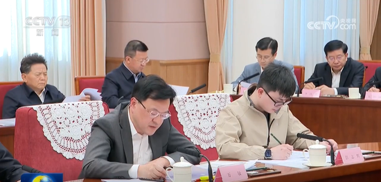 李强总理主持召开经济形势专家和企业家座谈会,参会发言的都有谁?  第4张 李强总理主持召开经济形势专家和企业家座谈会,参会发言的都有谁?  第4张