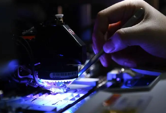 盘前:三大股指期货齐跌 英伟达阿斯麦等芯片股普跌  第2张 盘前:三大股指期货齐跌 英伟达阿斯麦等芯片股普跌  第2张