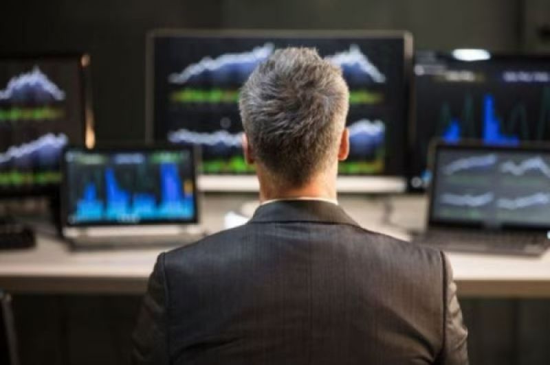 华尔街股债汇三杀下,哪家公募基金成最大输家?  第1张 华尔街股债汇三杀下,哪家公募基金成最大输家?  第1张