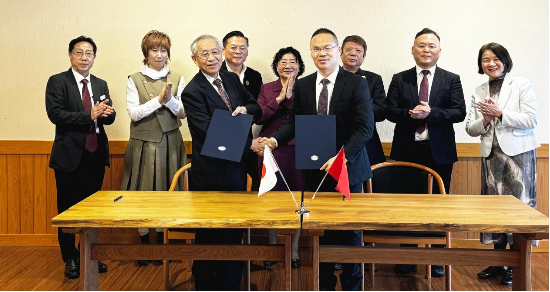 中国东方教育集团与日本好莱坞大学院大学签署战略合作意向书:共绘全球职业教育发展新蓝图  第1张 中国东方教育集团与日本好莱坞大学院大学签署战略合作意向书:共绘全球职业教育发展新蓝图  第1张