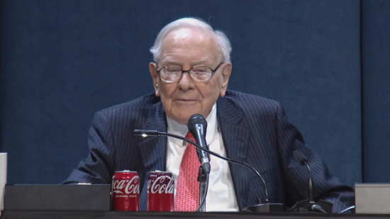 巴菲特在 2025 股东大会讲了啥?这六点投资者必知!  第1张 巴菲特在 2025 股东大会讲了啥?这六点投资者必知!  第1张