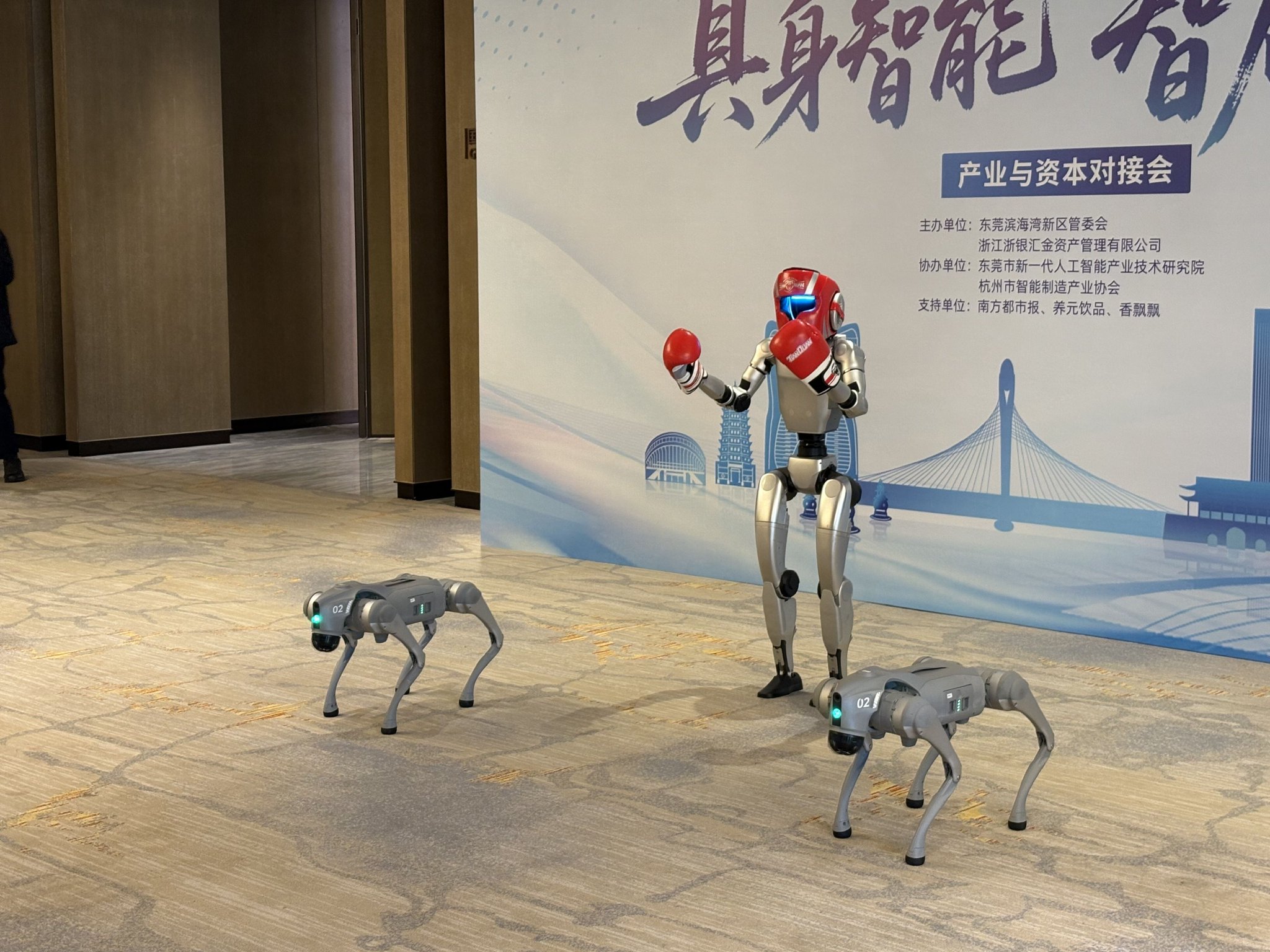 投本体还是投造螺丝钉？资本重新思考机器人投资逻辑  第1张