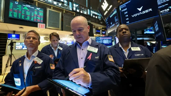 午盘:美股涨跌不一 市场关注特朗普关税与通胀数据  第1张 午盘:美股涨跌不一 市场关注特朗普关税与通胀数据  第1张