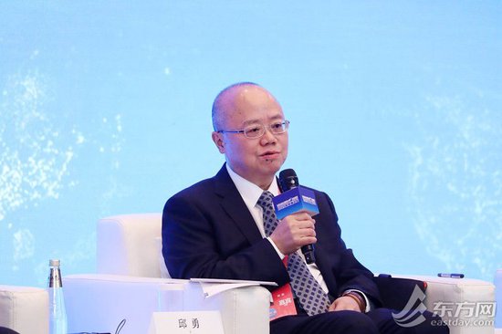 上交所理事长邱勇：大力推动中长期资金入市 着力构建长线长投生态  第1张