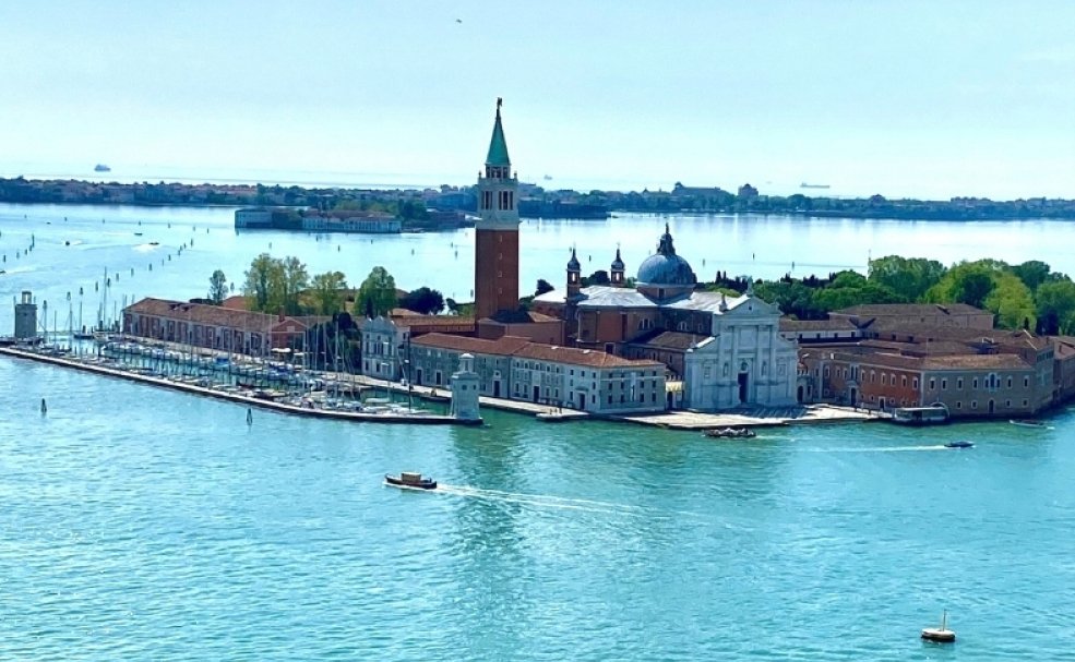 超级富豪贝索斯下周举办二婚典礼 料将直面愤怒的威尼斯人  第3张 超级富豪贝索斯下周举办二婚典礼 料将直面愤怒的威尼斯人  第3张