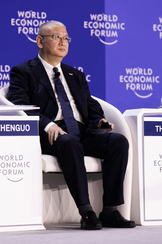 隆基绿能李振国谈下一代光伏技术:再过10年效率做到35%  第1张 隆基绿能李振国谈下一代光伏技术:再过10年效率做到35%  第1张