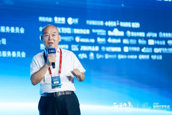 正和岛刘东华:不要做任何一种“三季人”,活在当下要打开内心的能见度  第1张 正和岛刘东华:不要做任何一种“三季人”,活在当下要打开内心的能见度  第1张