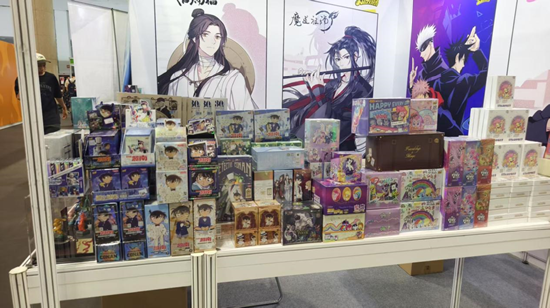 B站谷子墙、Switch2随便玩……我在好博会二次元区逛成“仓鼠囤货狂”  第1张 B站谷子墙、Switch2随便玩……我在好博会二次元区逛成“仓鼠囤货狂”  第1张