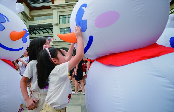 胖东来、蜜雪冰城、泡泡玛特背后 新消费的“河南现象”  第1张 胖东来、蜜雪冰城、泡泡玛特背后 新消费的“河南现象”  第1张