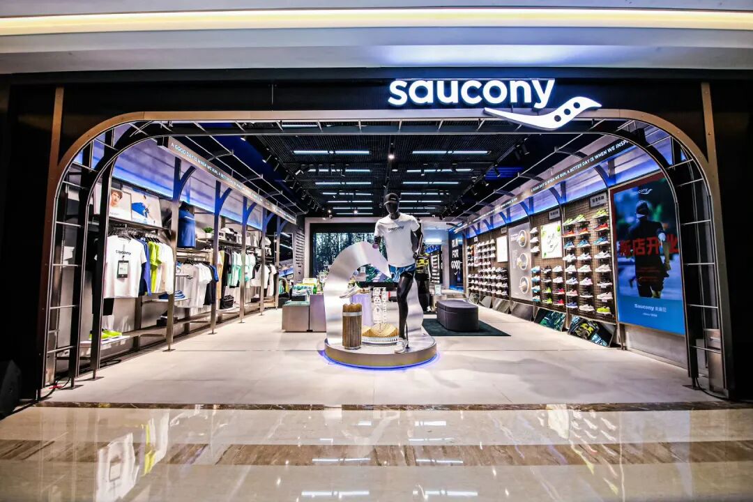 索康尼:被特步耽误的“始祖鸟”?  第9张 索康尼:被特步耽误的“始祖鸟”?  第9张