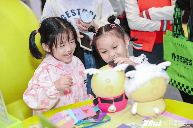 早教机推荐：要AI陪伴，更要实用主义！奇多多在WTCC树立“实用派”学伴标杆  第12张