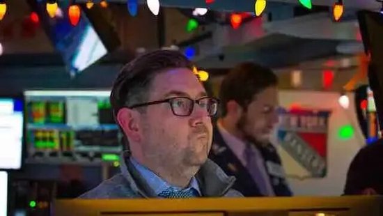 美联储主席提名引巨震!标普三连阴,金银创46年最大跌幅 第1张 美联储主席提名引巨震!标普三连阴,金银创46年最大跌幅 第1张