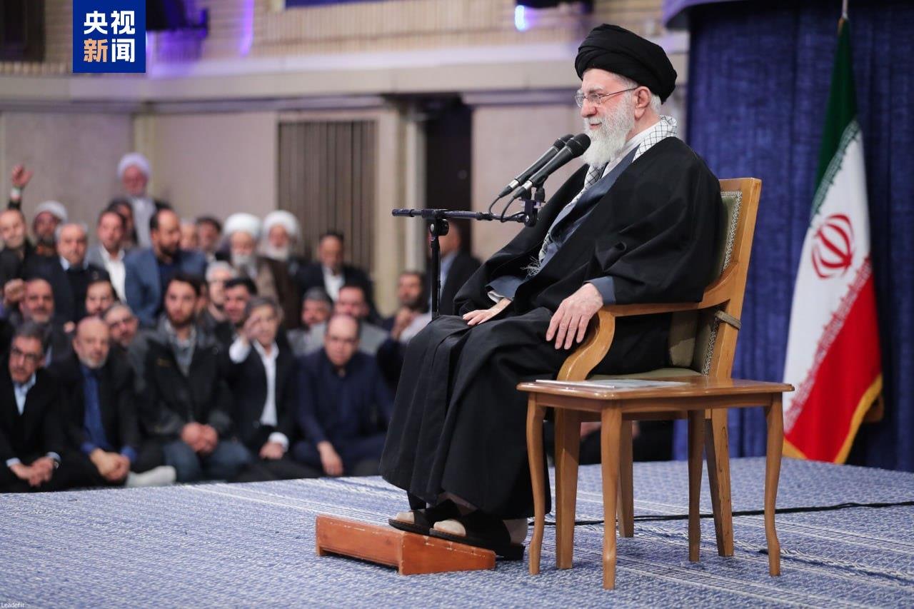 美以称哈梅内伊已“不在世” 伊朗关闭霍尔木兹海峡 袭击致近千人伤亡 第2张 美以称哈梅内伊已“不在世” 伊朗关闭霍尔木兹海峡 袭击致近千人伤亡 第2张